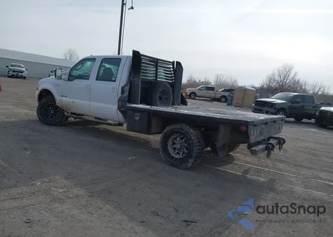 2003 Ford F-350 Lariat/Xl/Xlt z USA, uszkodzony, nr VIN 1FDSW35P63EC01662